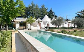Trullo Panna Fragola - Exclusive Four Bedroom Villa & Private Pool